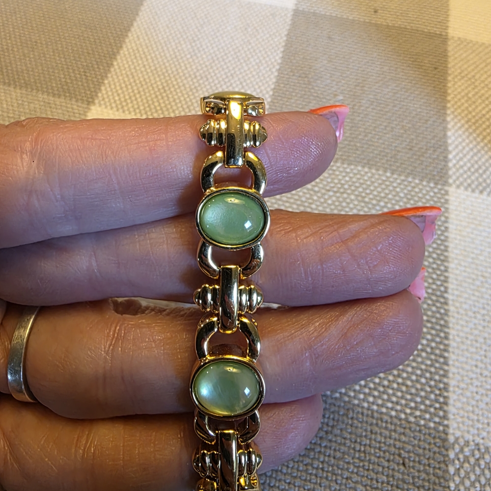 Gold and Green Cobochon Bracelet